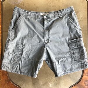Men's Gray Cargo Shorts